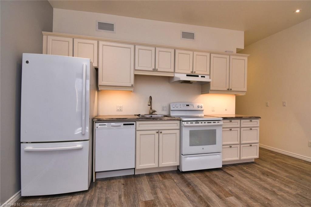 Unit 3 - 329 King Street E, Hamilton 3