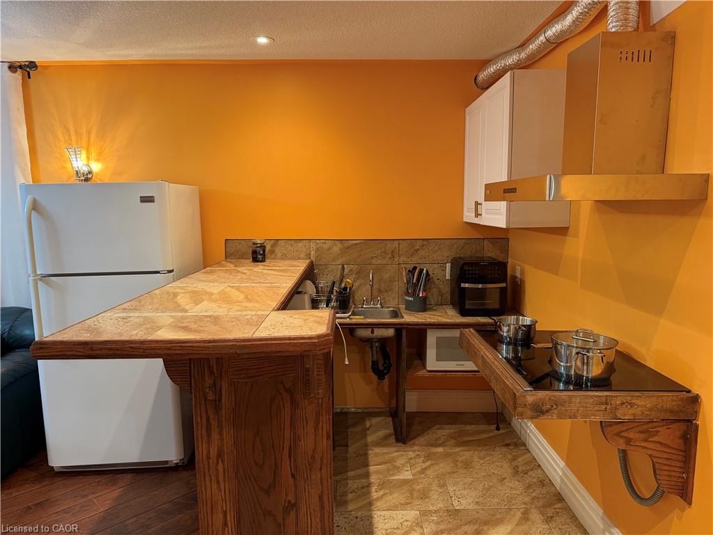 2 Pineridge Drive, Hamilton 3
