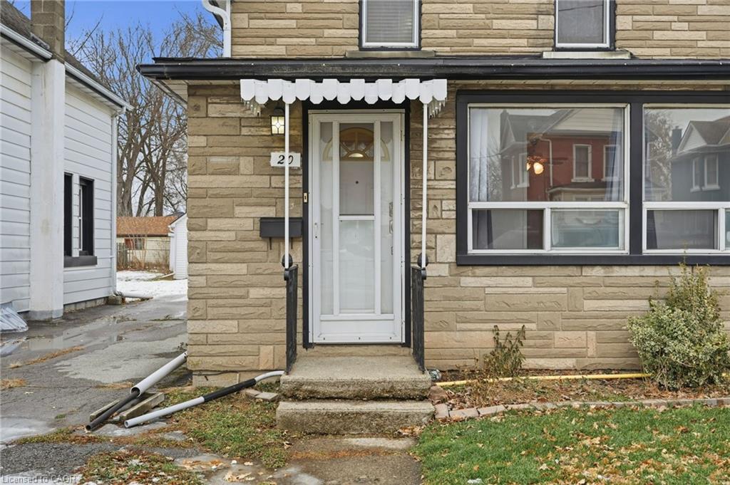 20 York Street, Welland 5