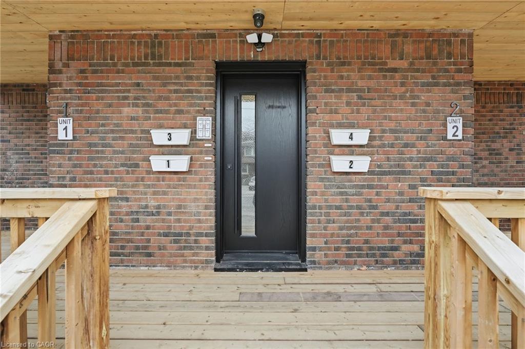 Unit 3 - 4876 Simcoe Street, Niagara Falls 2