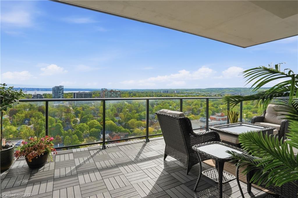 Unit 2004 - 2007 James Street, Burlington 3