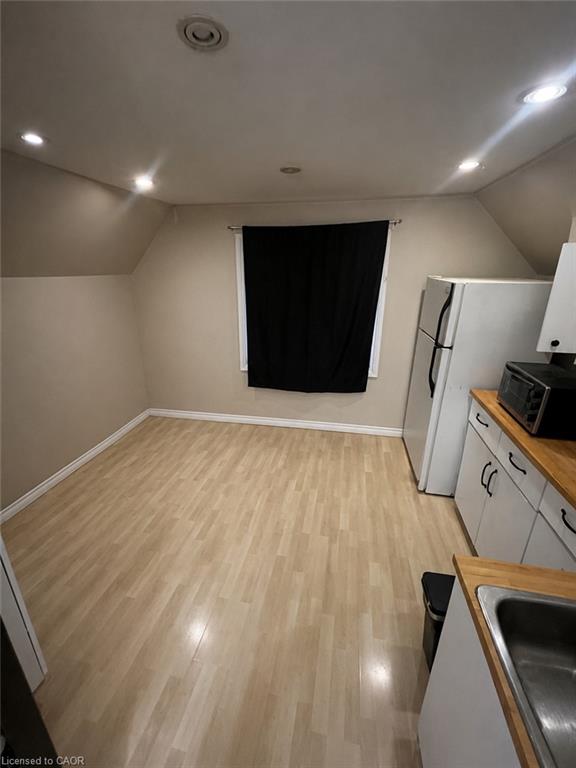 Unit UPPER - 110 Hess Street S, Hamilton 3