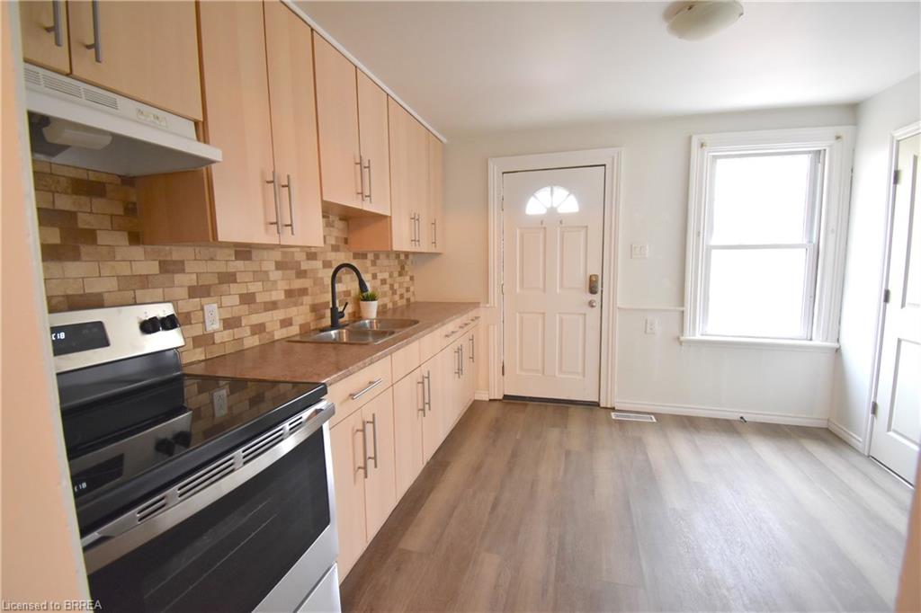 Unit 1 - 174 Darling Street, Brantford 3