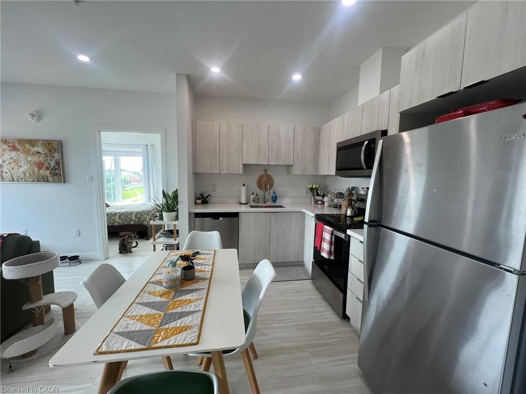 Unit 403 - 408 Dundas Street S, Cambridge 4
