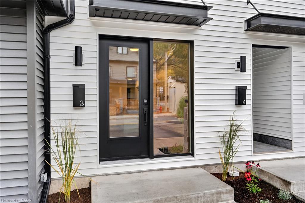 Unit 3 - 332 King Street W, Dundas 4