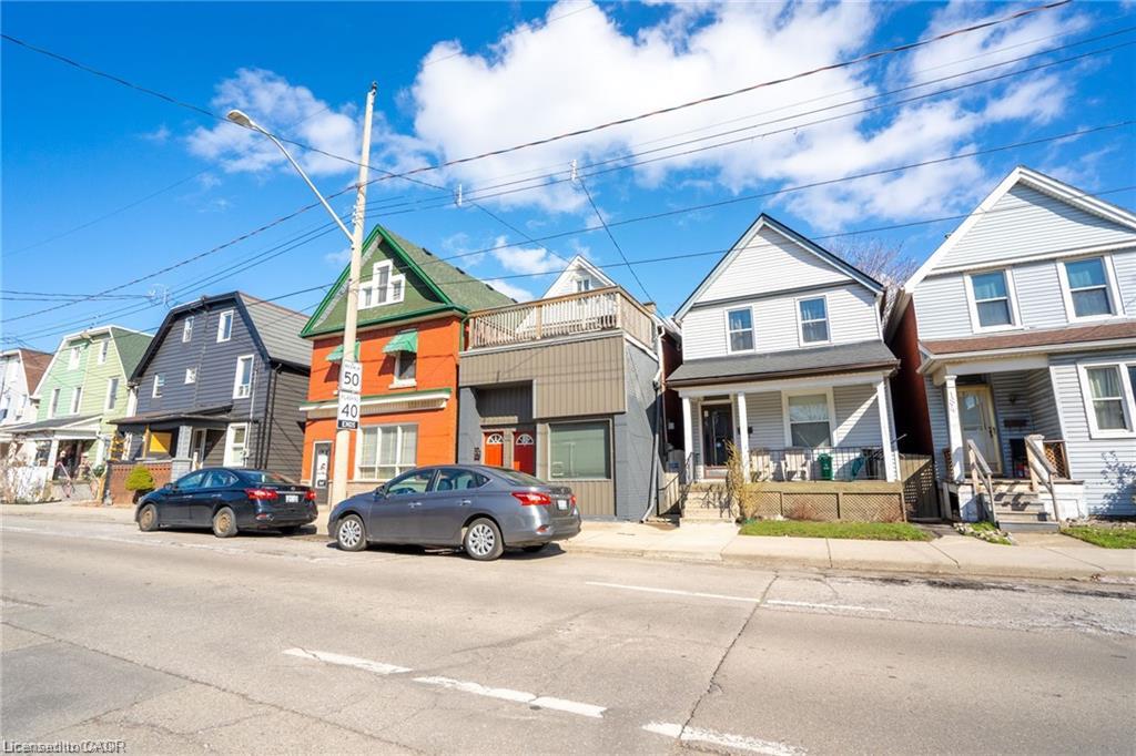 Unit Upper - 188 Sherman Avenue N, Hamilton 3