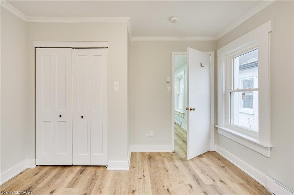 Unit Upper 2 - 33 Albion Street, Brantford 5