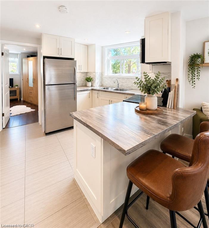 Unit A - 489 East Avenue, Kitchener 4
