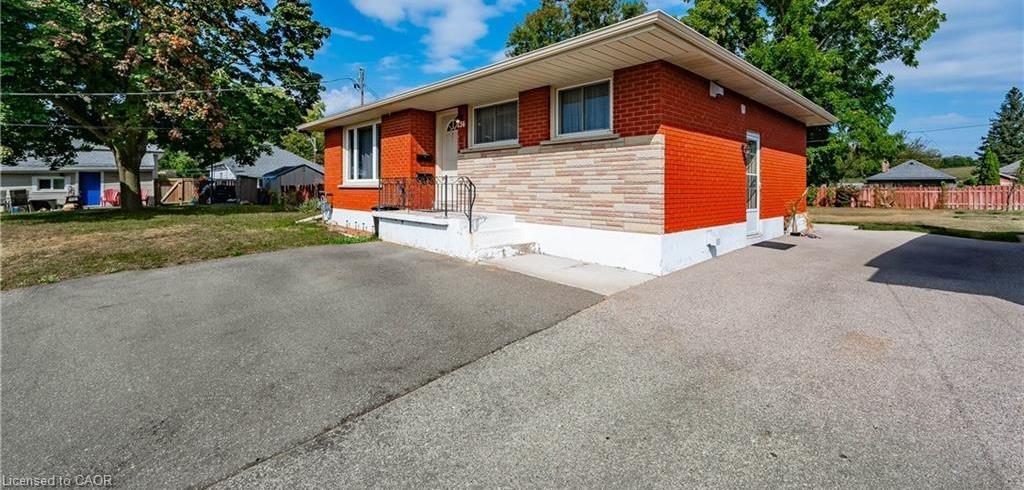 Unit UPPER - 236 Bruce Street, Brantford 1
