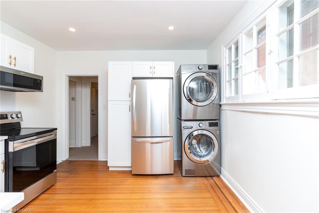 Unit 2 - 326 Locke Street S, Hamilton 3
