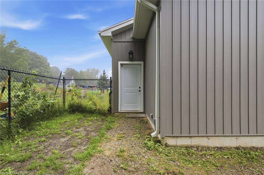 296 St Ann Avenue, Wilmot 3