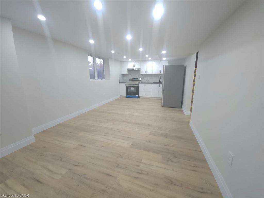 43 Patterson Avenue E, Brantford 3