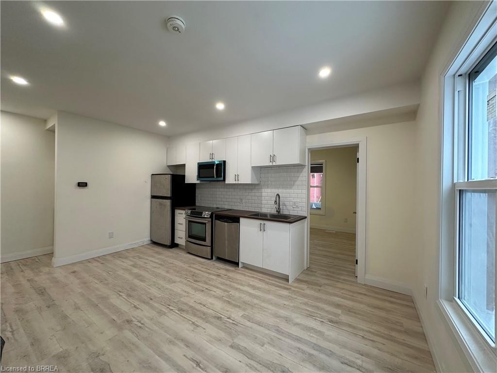 Unit B - 59 Church Street, Brantford 1