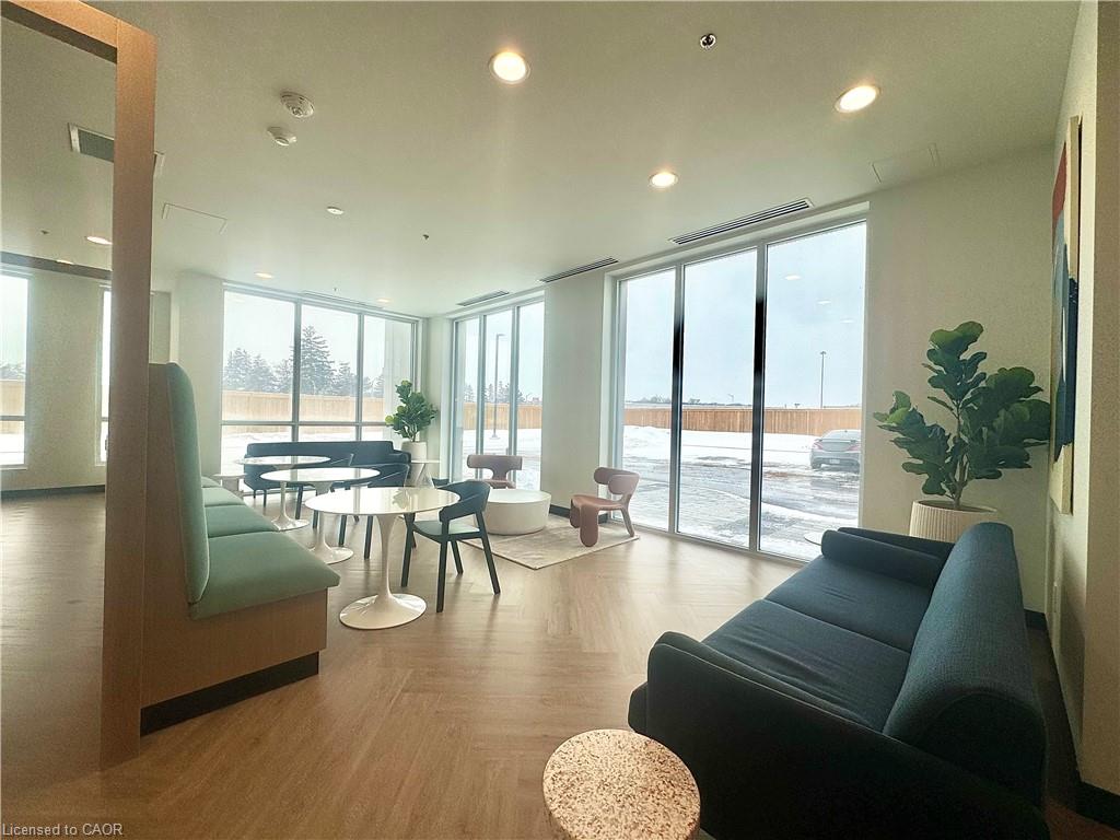 Unit 410 - 1333 Weber Street E, Kitchener 3