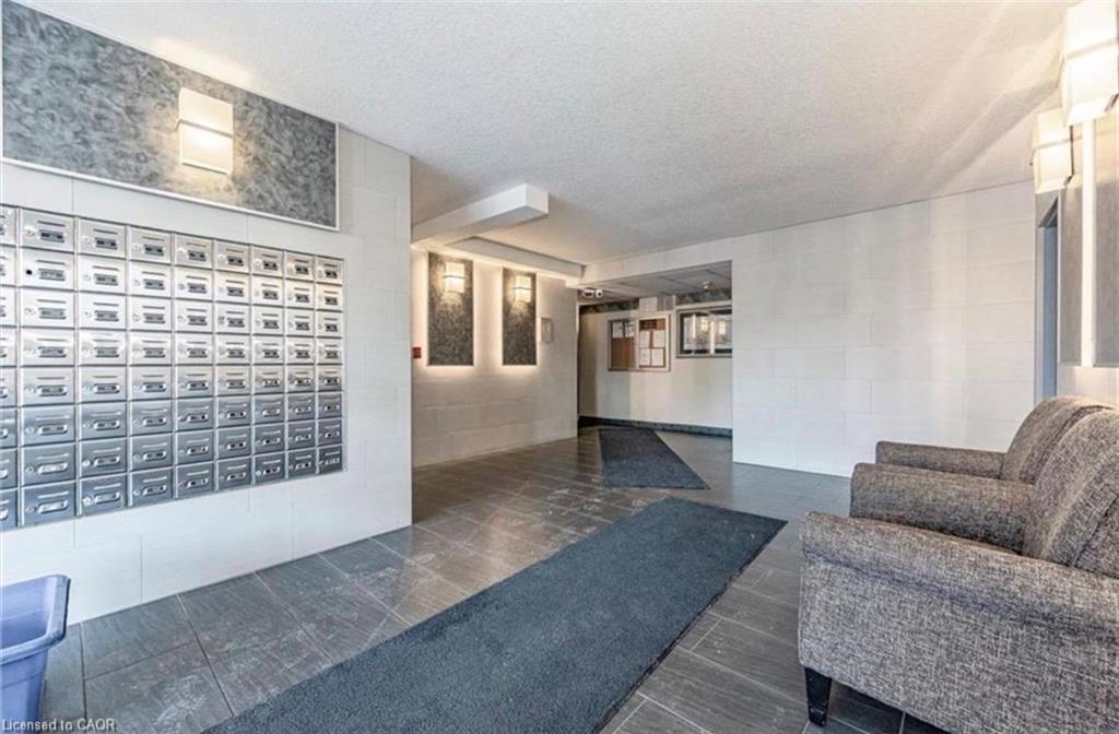 Unit 105 - 18 Holborn Court, Kitchener 4