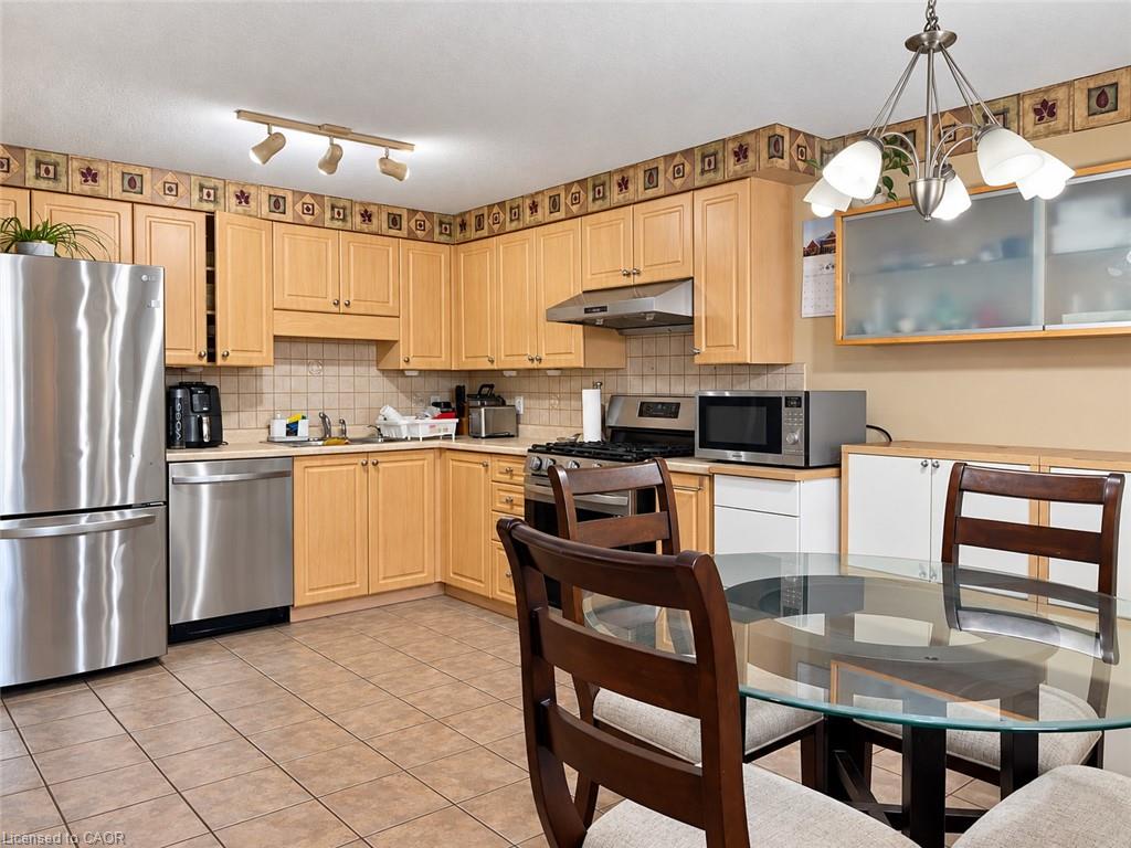 208 Activa Avenue, Kitchener 5