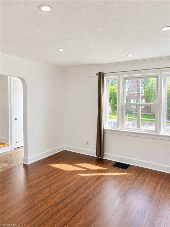 Unit UPPER - 132 Bridgeport Road E, Waterloo 5