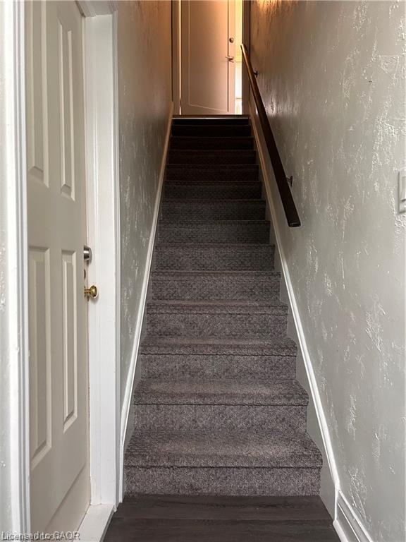 Unit Upper - 557 Stirling Avenue S, Kitchener 3