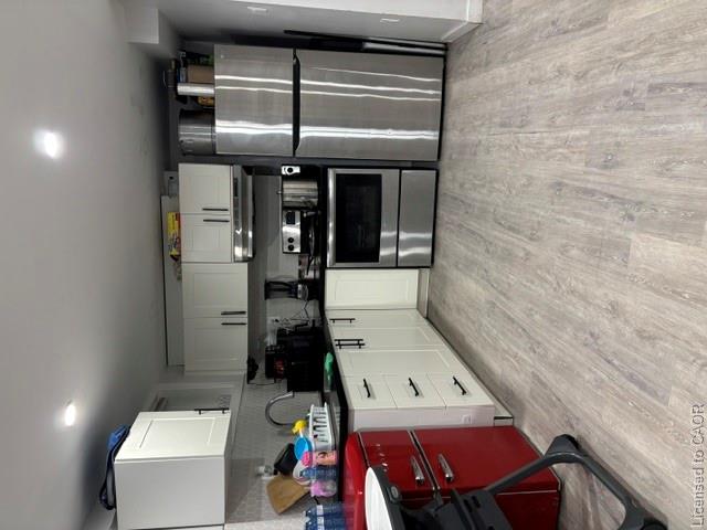Unit B - 129 Parkdale Avenue S, Hamilton 2