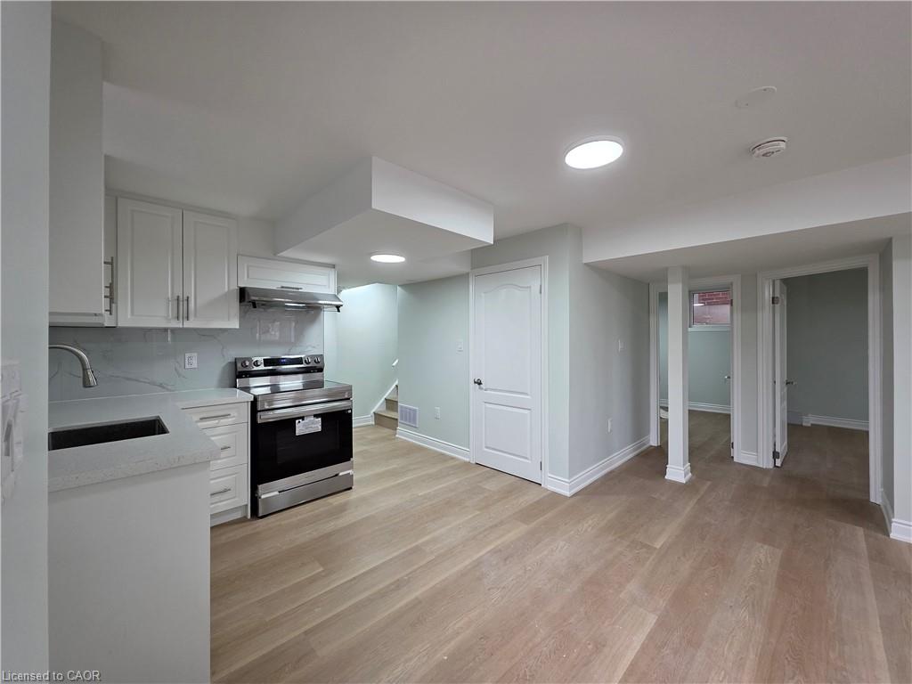 Unit Basement - 367 Equestrian Way, Cambridge 4