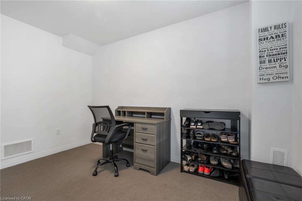 Unit 128 - 30 Times Square Boulevard, Stoney Creek 3