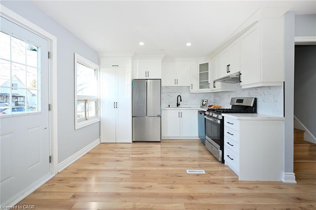 Unit Upper - 213 East 28th Street, Hamilton 4