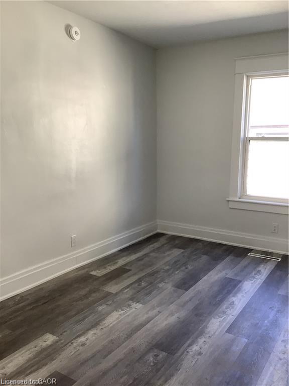 Unit 4 - 90 Kent Street S, Simcoe 5