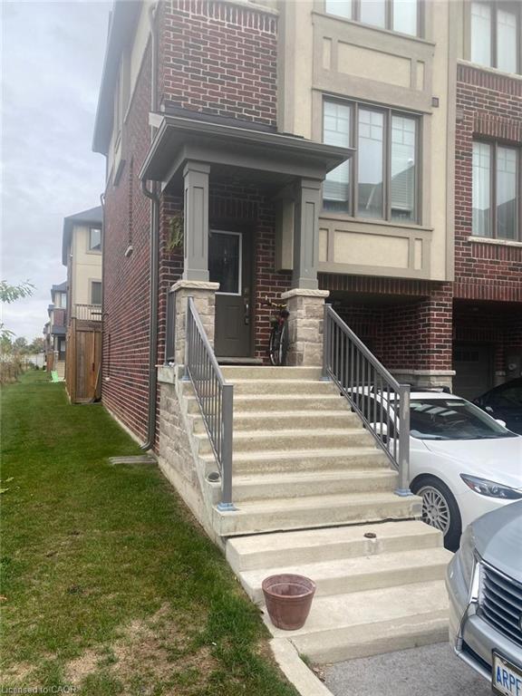 16 Pringle Lane, Ancaster 1