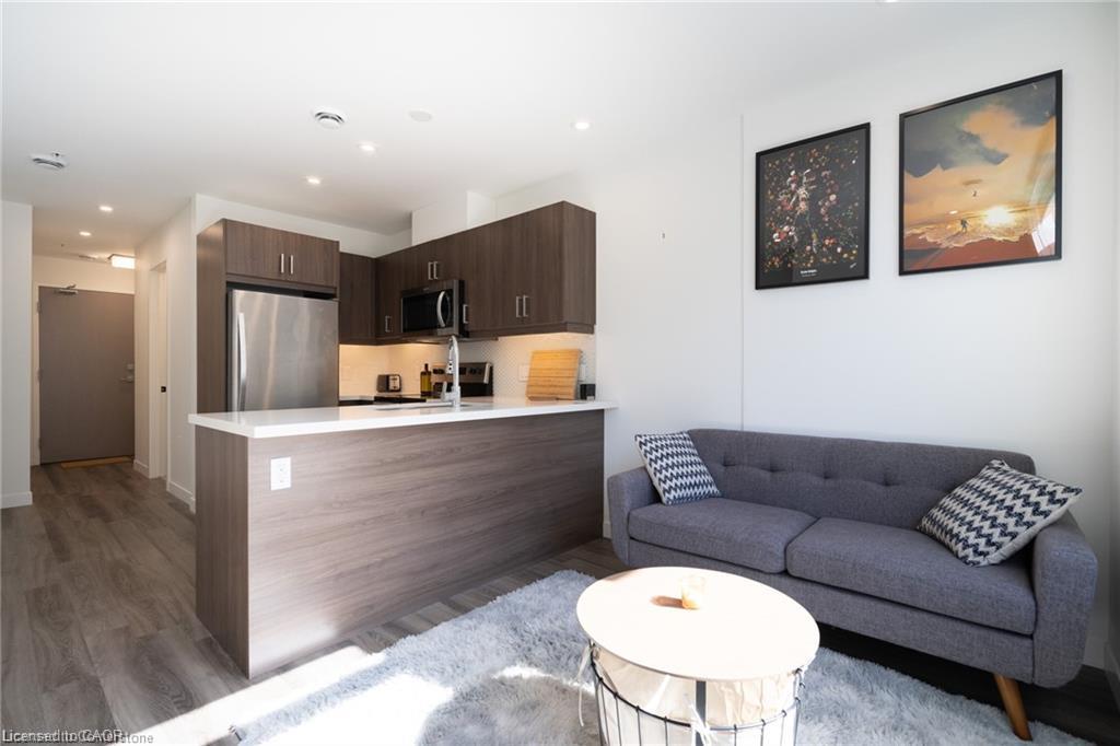 Unit 402 - 455 Charlton Avenue, Hamilton 5