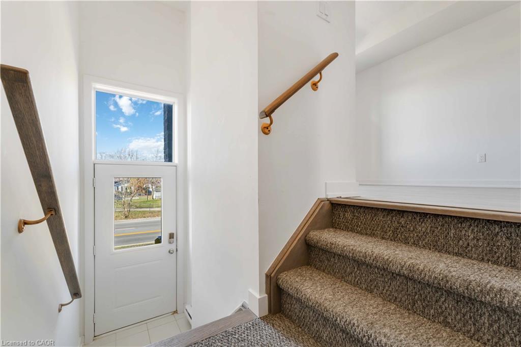 Unit 12 - 590 North Service Road, Stoney Creek 4