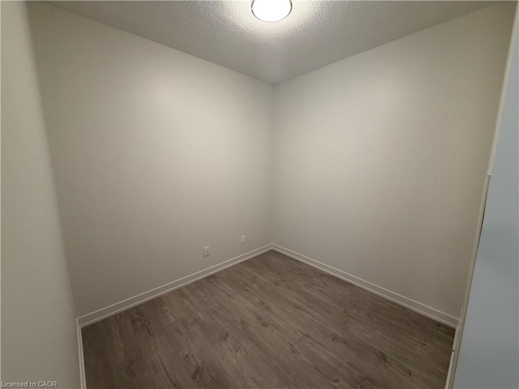 Unit 304 - 2087 Fairview Street, Burlington 4