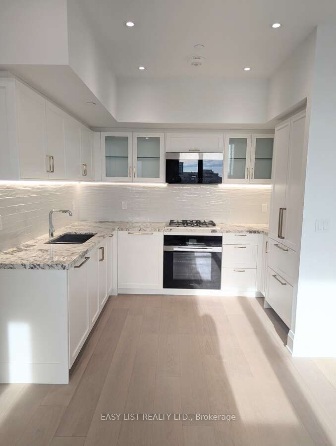 Unit 220 - 505 Glencairn Avenue, North York 3