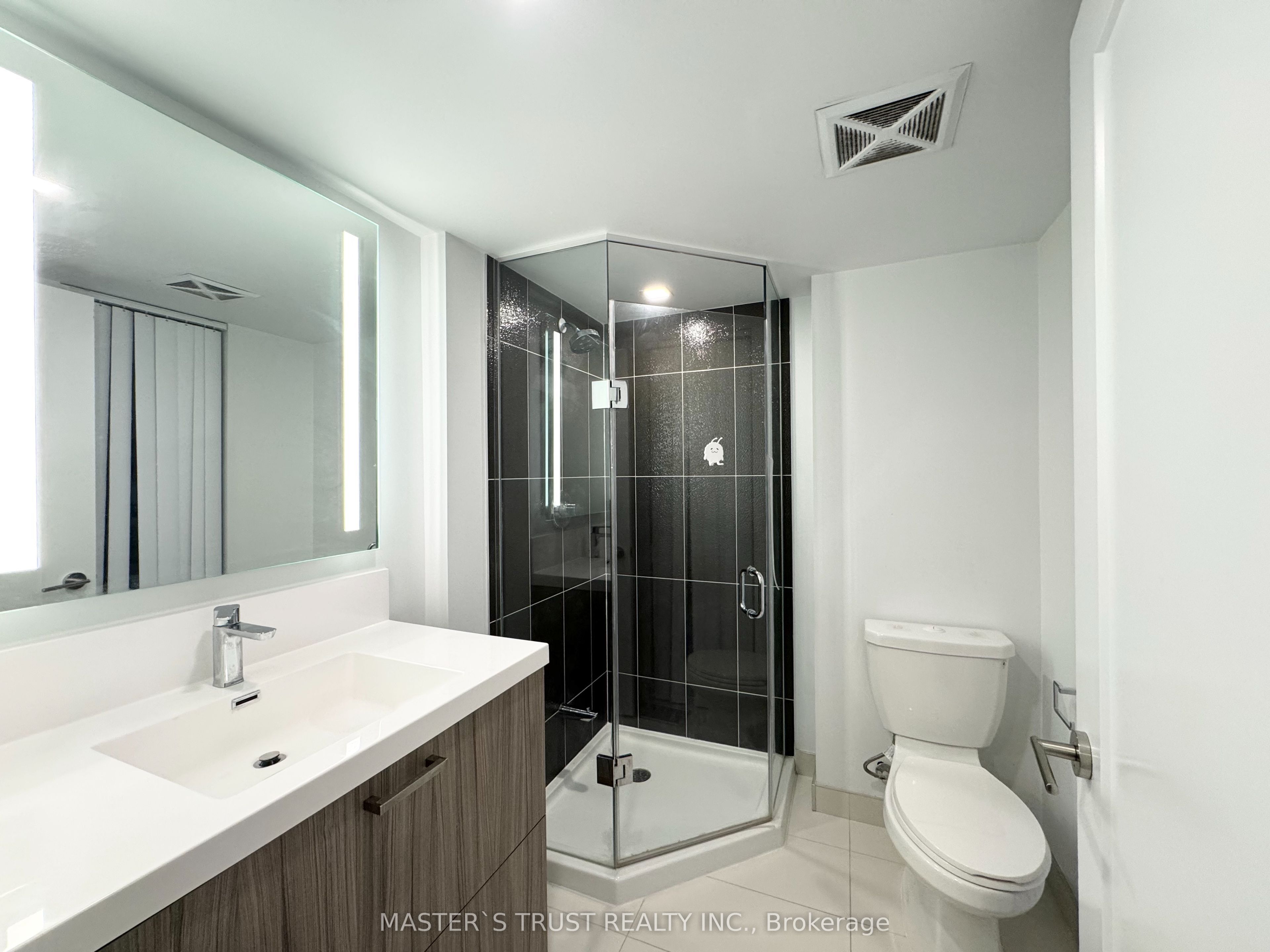 Unit 412 - 50 Mccaul Street, Toronto 5