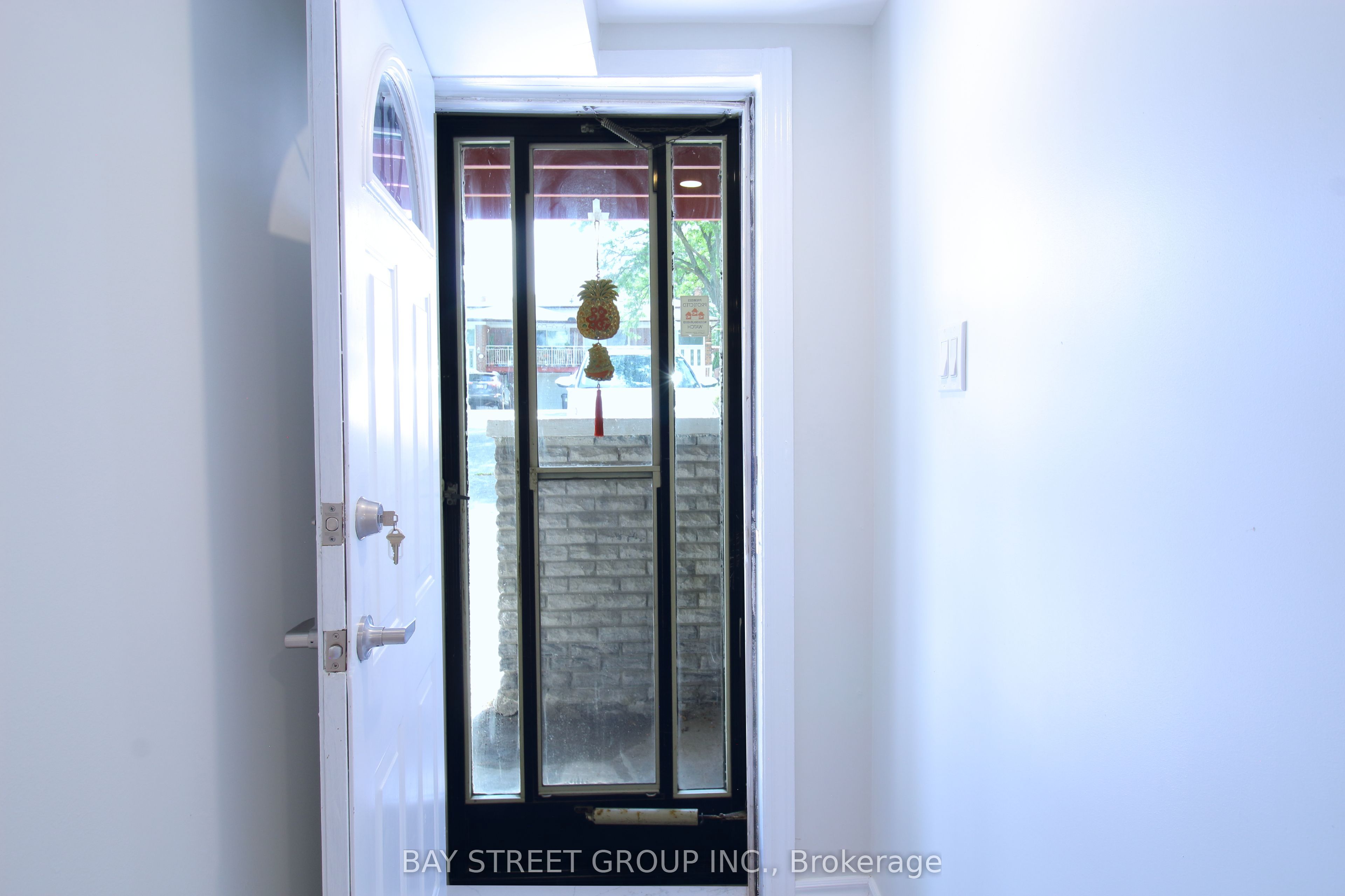 Unit Basement - 117 Pindar Crescent, North York 3