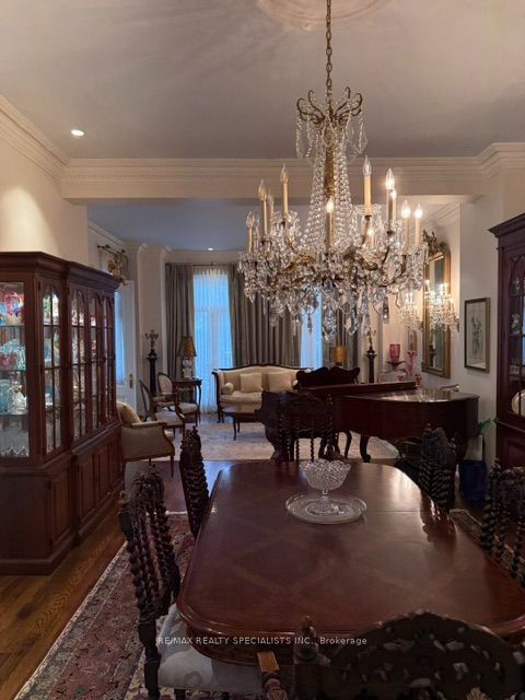 49 MONTCLAIR Avenue, Toronto 5