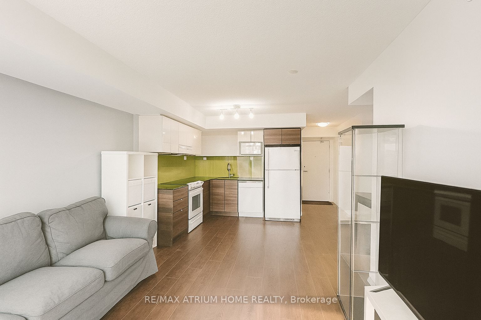 Unit 320 - 72 Esther Shiner Boulevard, North York 3