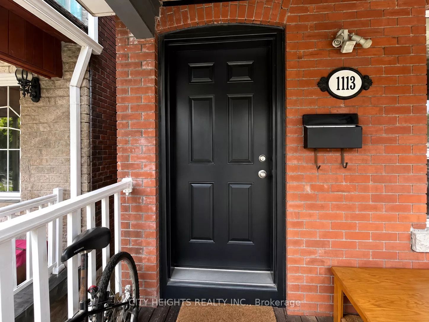 Unit 3 - 1113 Davenport Road, Toronto 4
