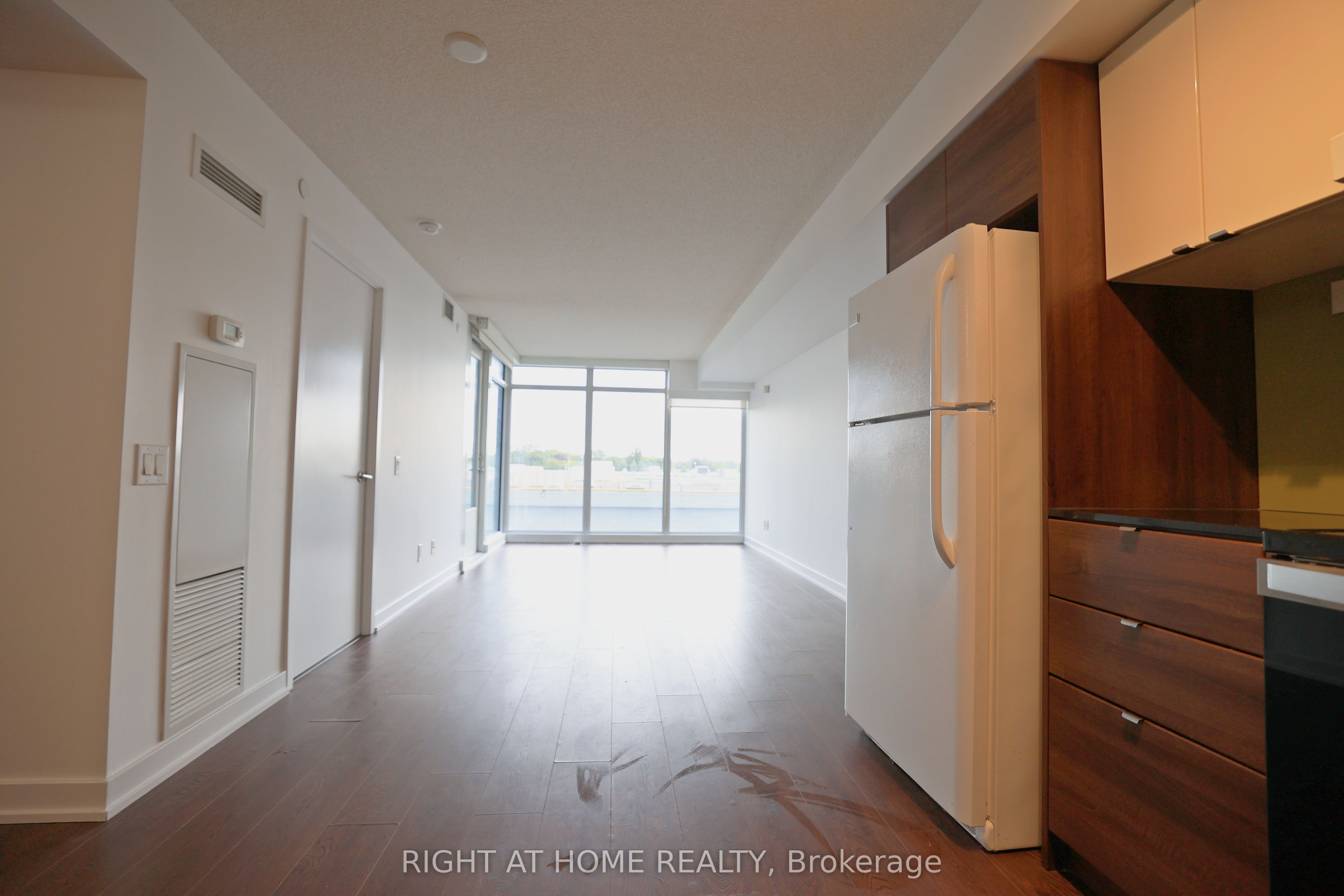 Unit 308 - 72 esther shiner Boulevard, North York 2