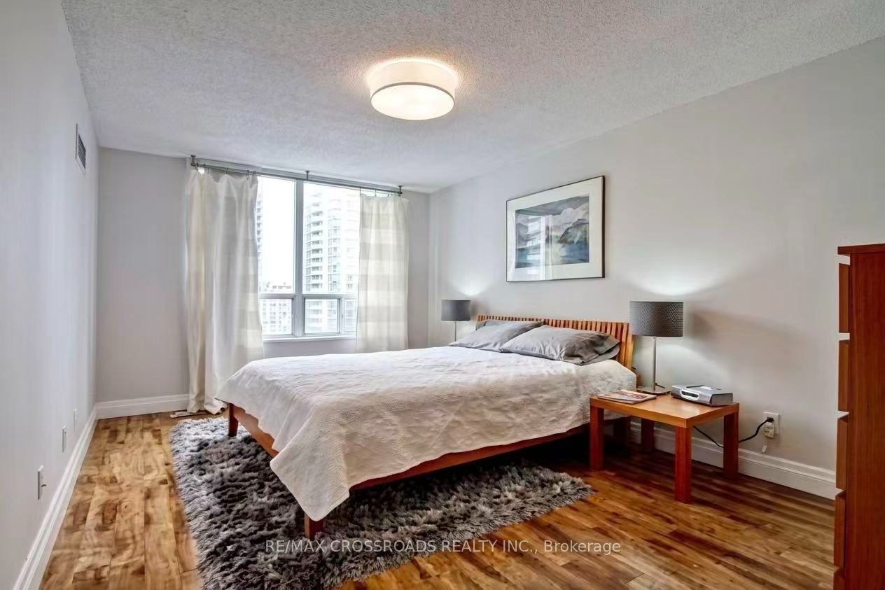 Unit 2012 - 28 Empress Avenue, North York 4