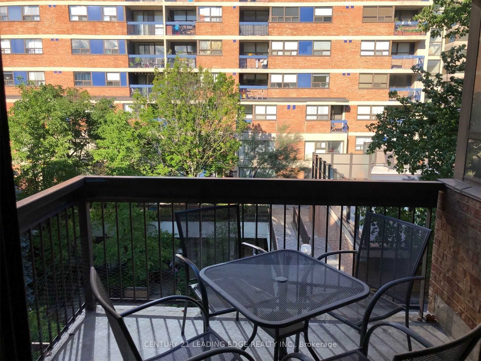 Unit 461 - 49 Mccaul Street, Toronto 5