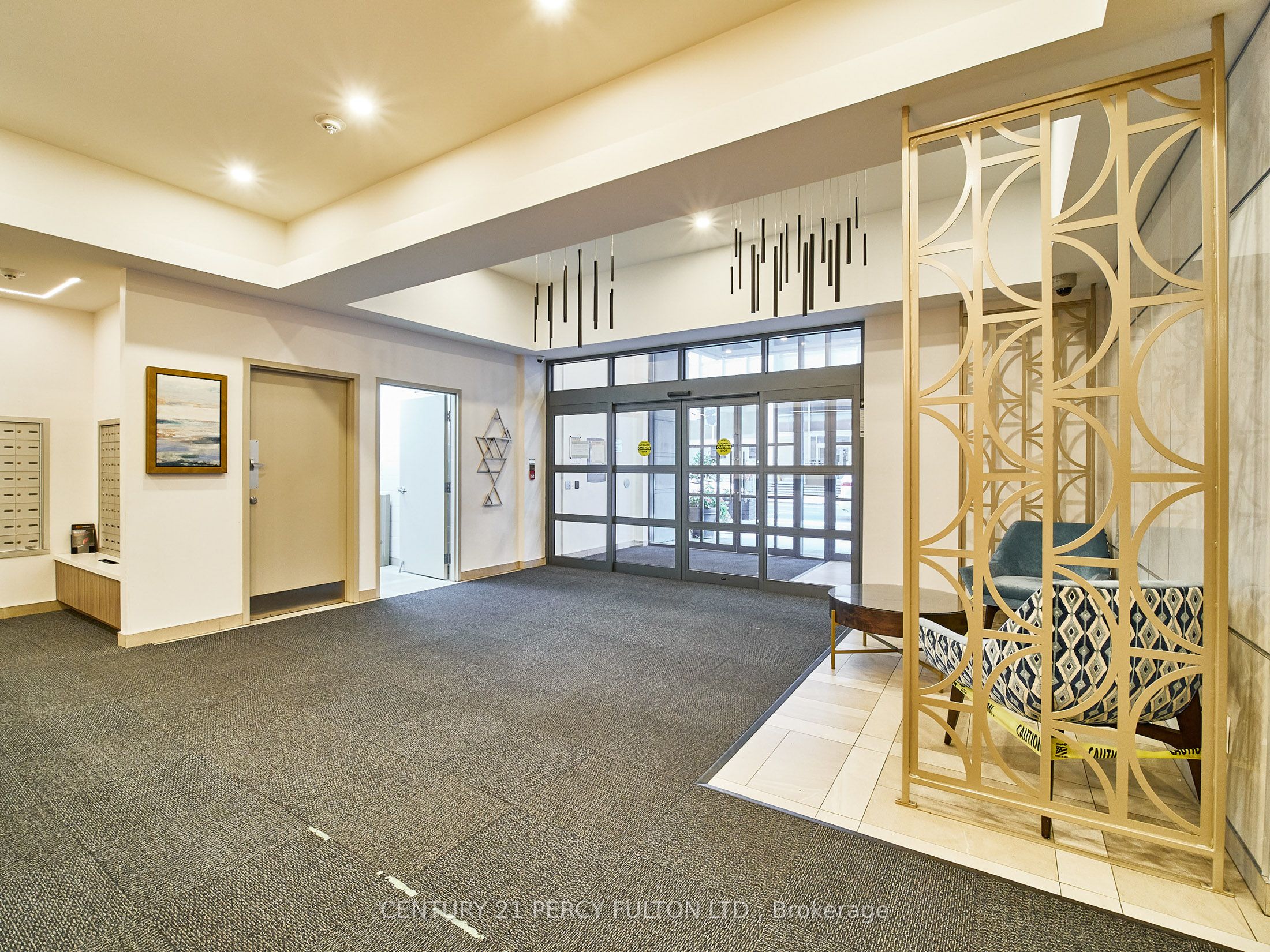 Unit 809 - 140 Simcoe Street, Toronto 3