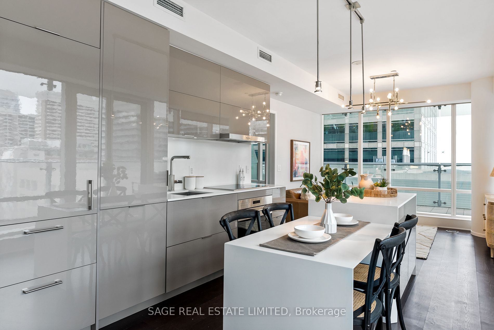 Unit 510 - 1 Bloor Street E, Toronto 4