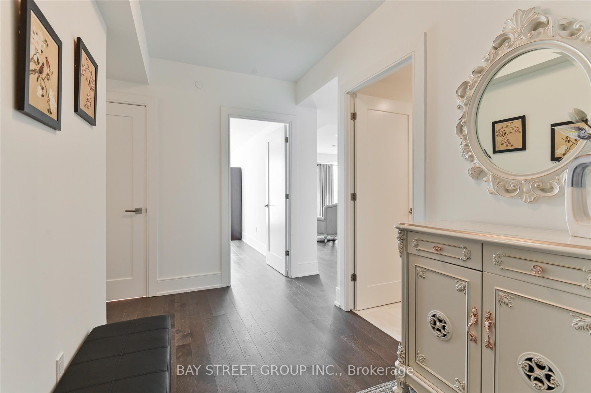 Unit 2707 - 30 Inn On The Park Drive, North York 4