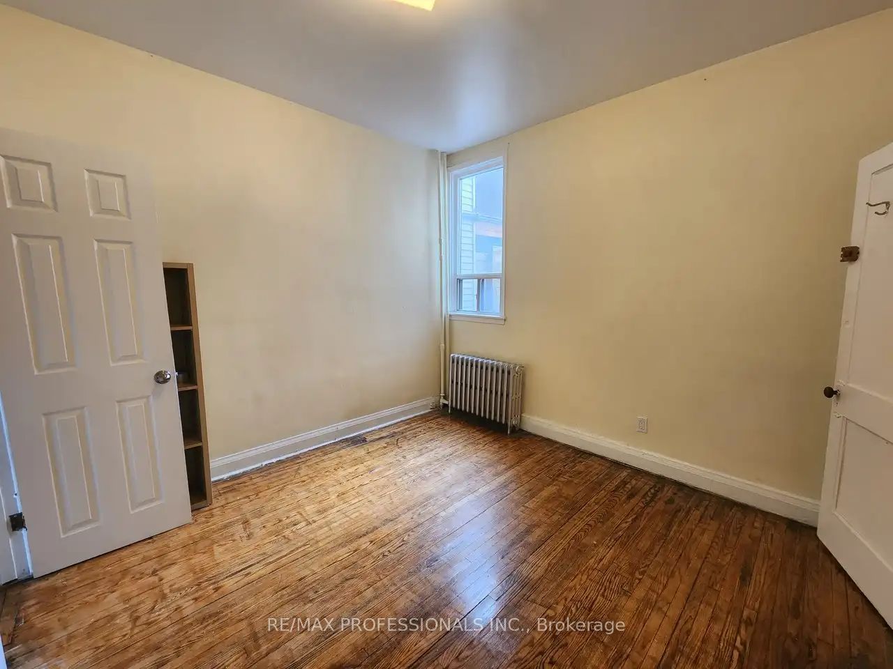 Unit MAIN LEVEL - 150 Robert Street, Toronto 3