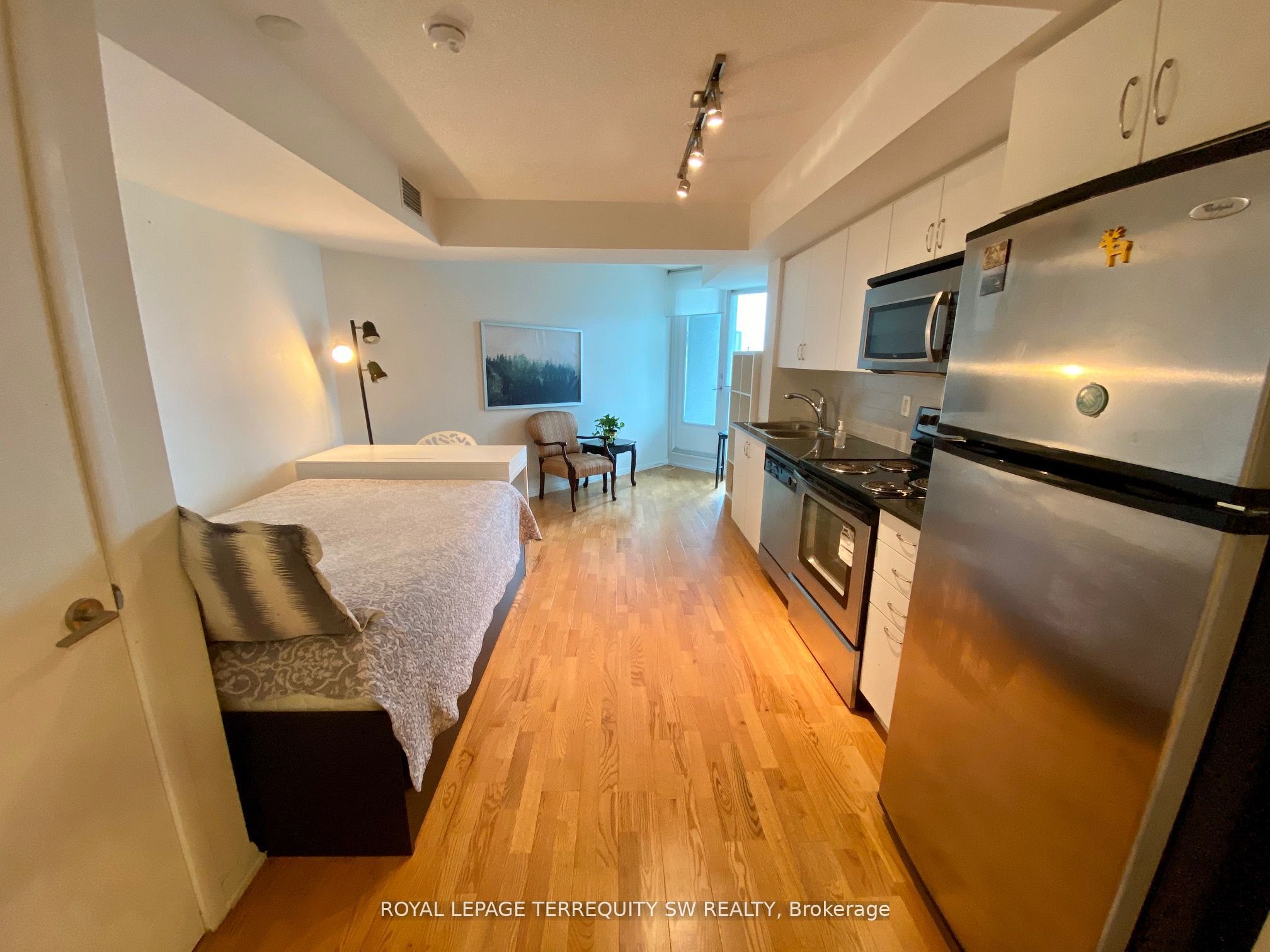 Unit 1458 - 209 Fort York Boulevard, Toronto 4