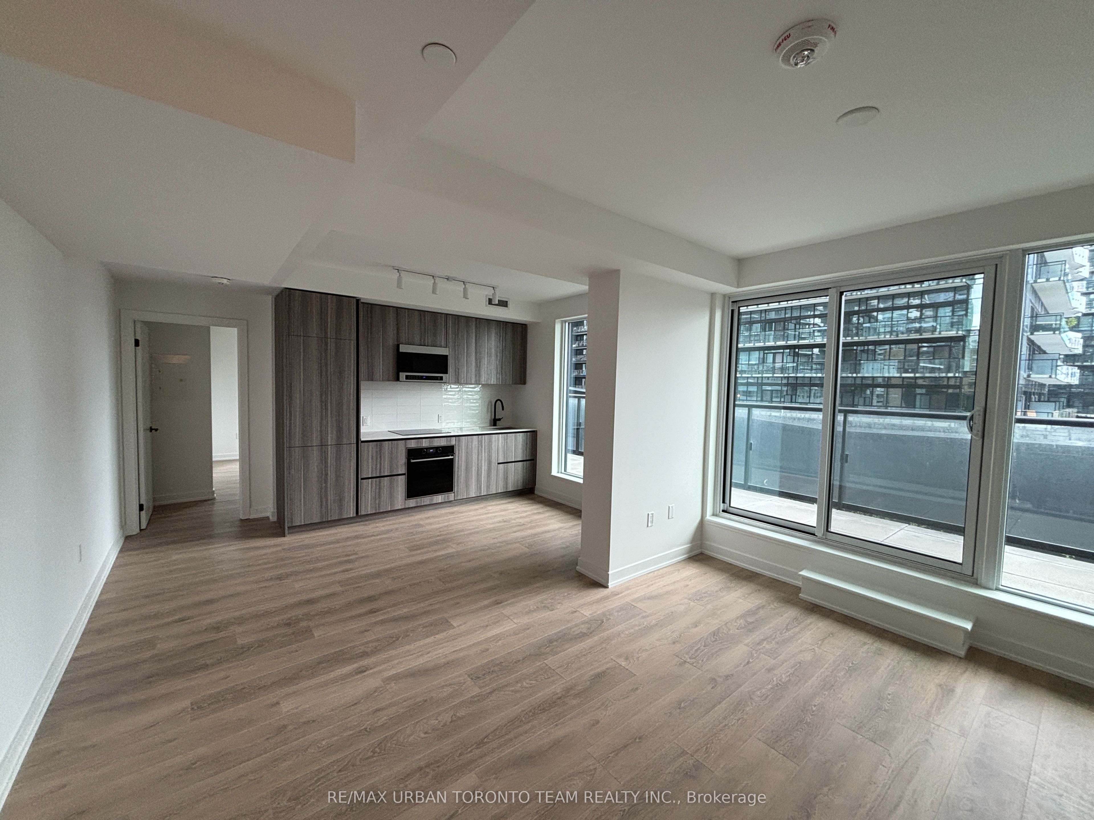 Unit 701 - 117 Broadway Avenue, Toronto 3