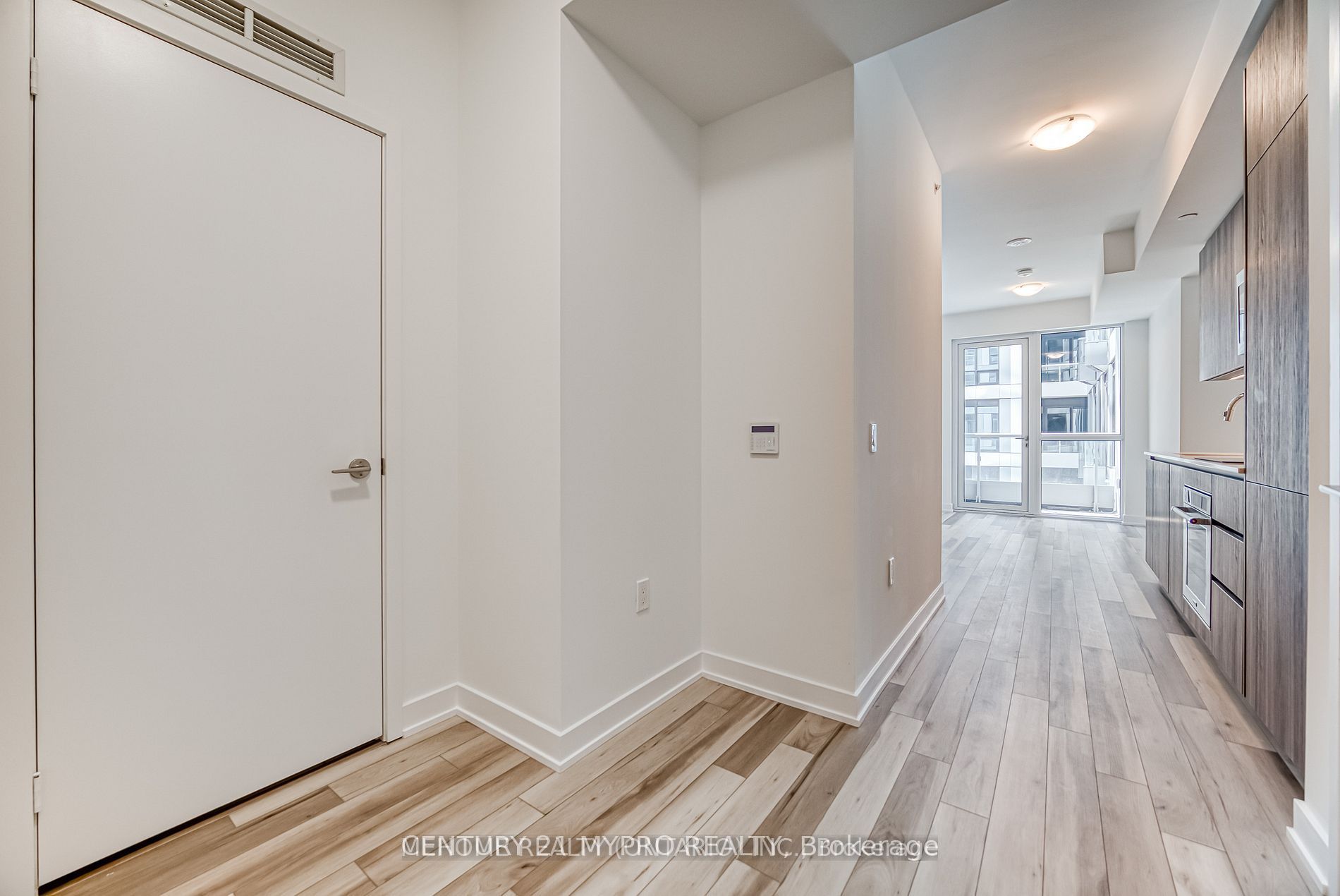 Unit 608 - 15 Richardson Street, Toronto 3