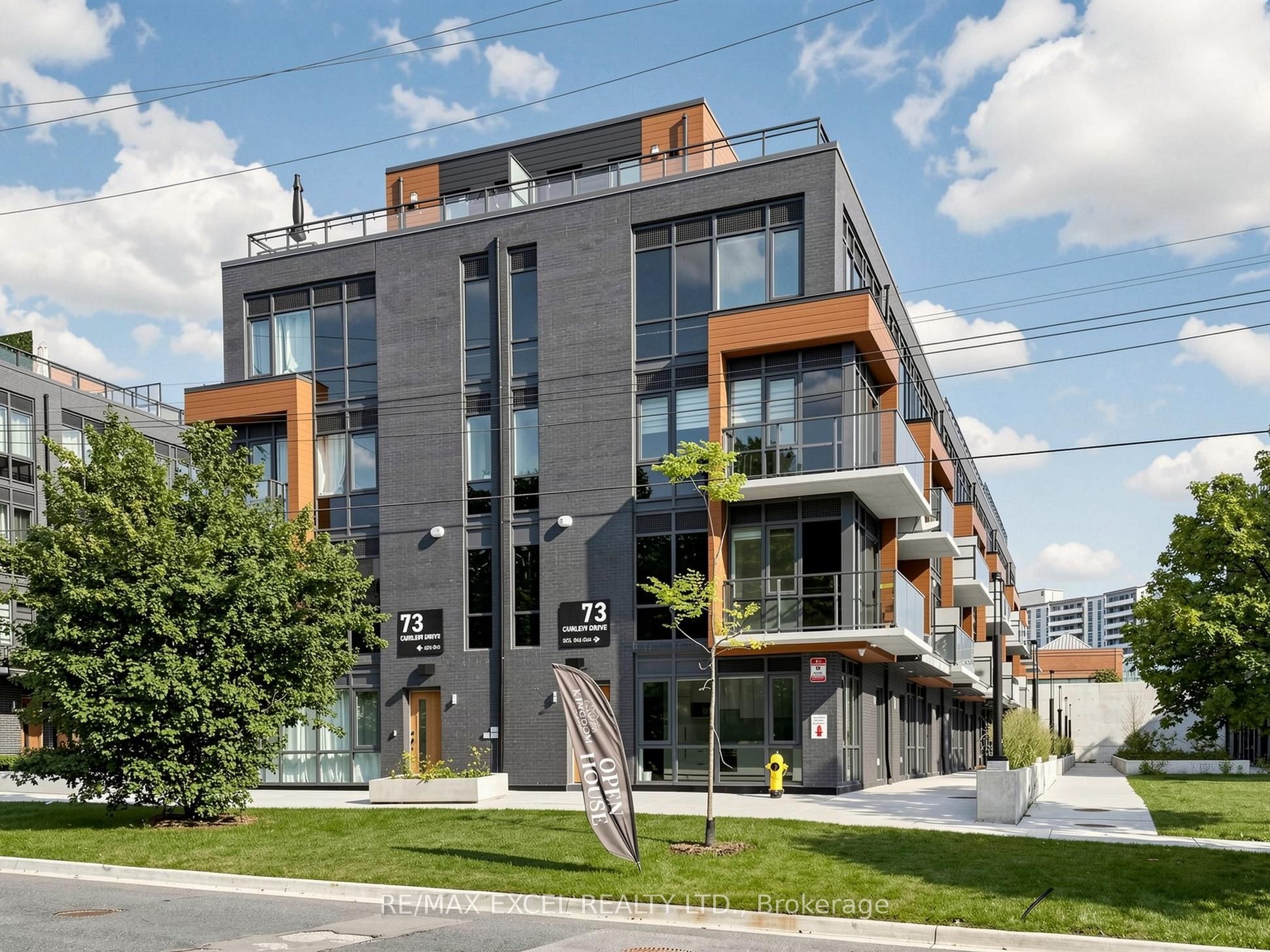 Unit 25 - 73 Curlew Drive, North York 5