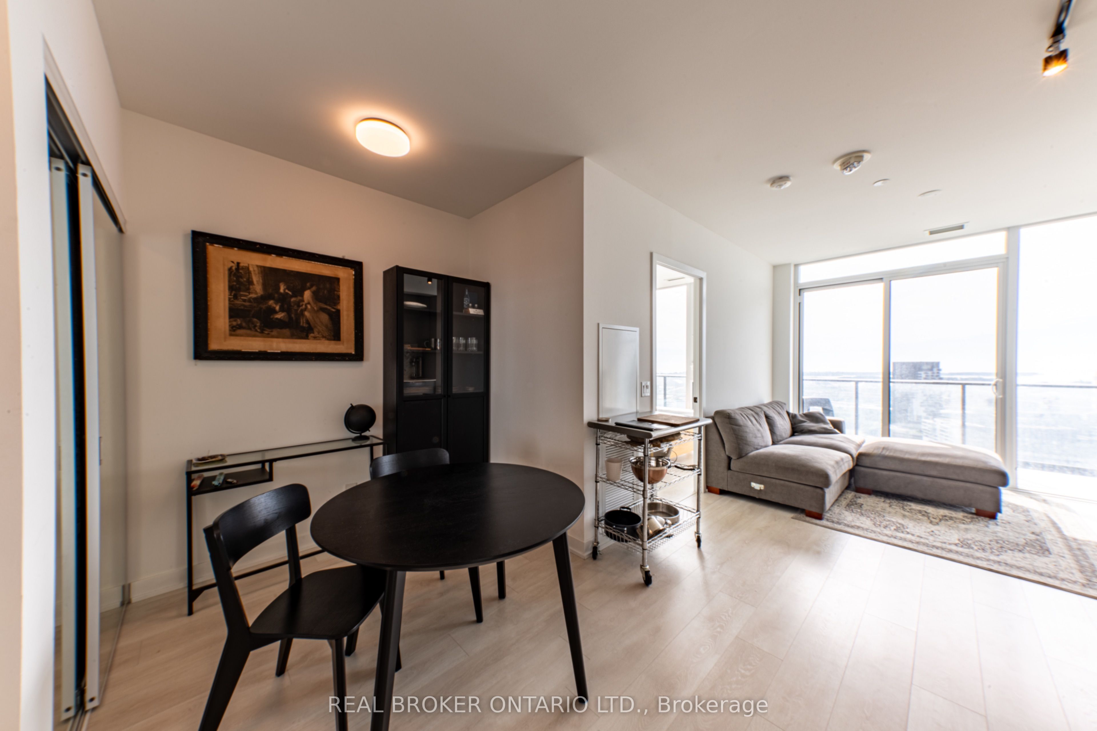 Unit 3103 - 5 Defries Street, Toronto 3