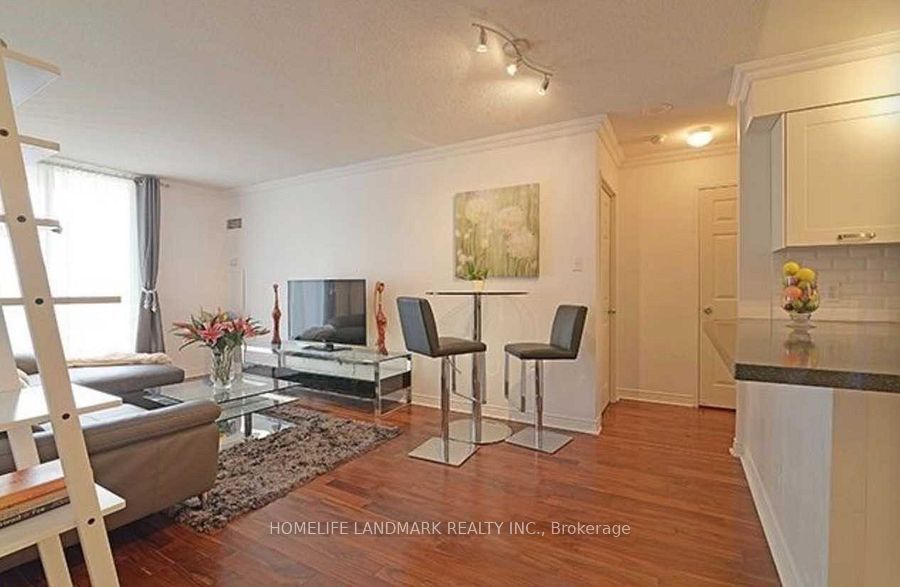 Unit 811 - 256 Doris Avenue, North York 3
